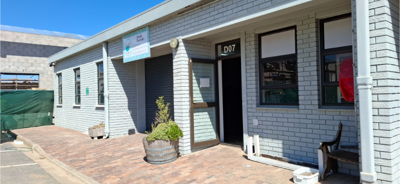 To Let commercial Property for Rent in Phoenix Western Cape